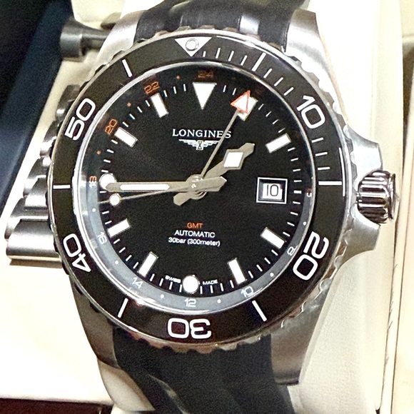 Longines HydroConquest GMT Date Black Mens Classic Watch - L3.790.4.56.6 - Picture 3 of 8